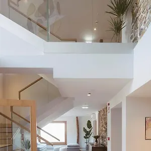 Nafarrola Hotel